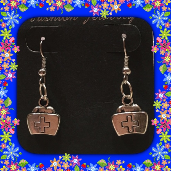 Nurse Earrings - Picture 5 of 7